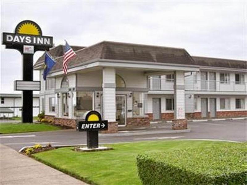 Days Inn By Wyndham Newport Or Exterior foto